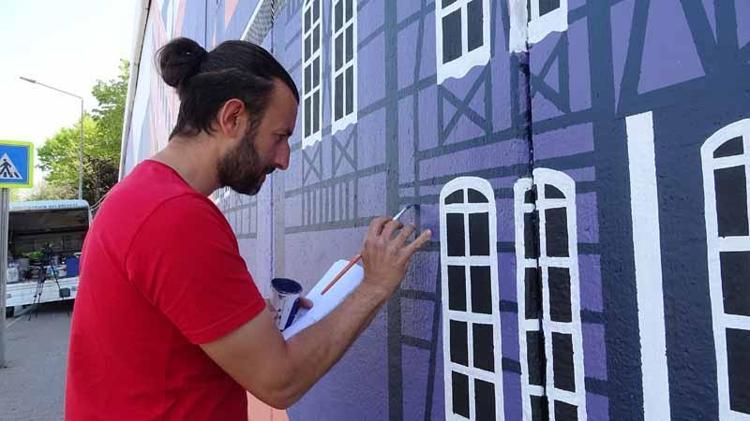 BELEDİYENİN İLK KADIN RESSSAMI OLARAK GÖREVE BAŞLADIM