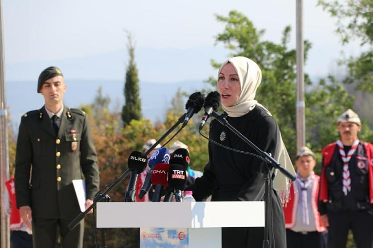 DESTAN YAZANLARIN İZİNDEYDİK