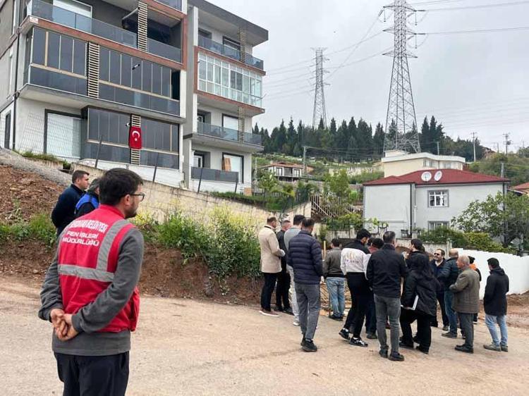 İSTİNAT DUVARINA VİNÇLİ DESTEK