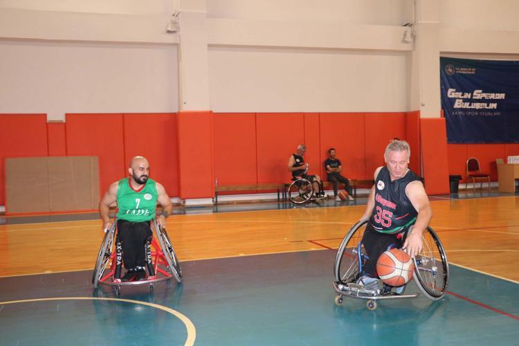 BAŞARDIĞIM İÇİN MUTLUYUM