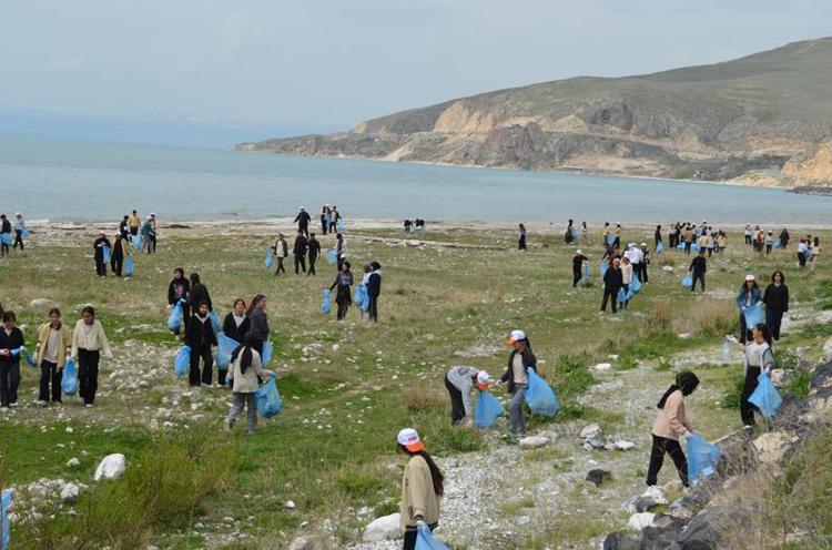 VAN GÖLÜ ARTIK DÜNYA MİRASINA GİRMİŞ BİR GÖLDÜR