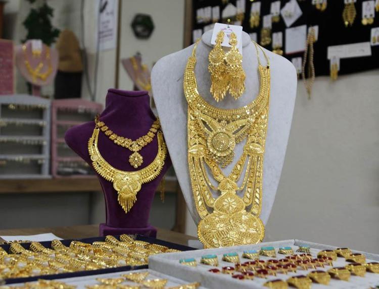 DÜĞÜNDE TAKILSA FARK EDİLMEZ