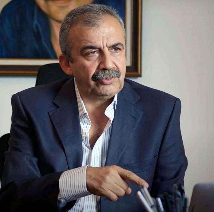 KURGU SÜRECİNDE VERDİĞİ FİKİRLER ÇOK KIYMETLİYDİ