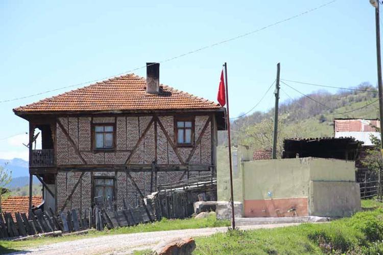 ‘ORAYA DA ALIŞIRIZ’