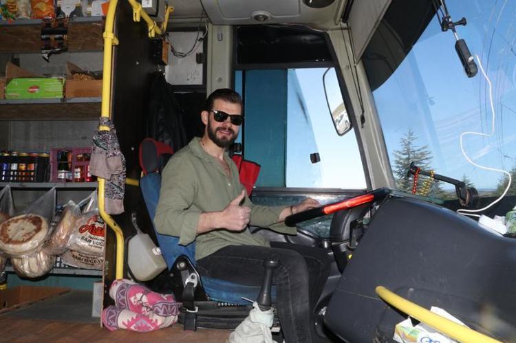 ‘GEÇ KALDIĞINDA BEKLİYORUZ’