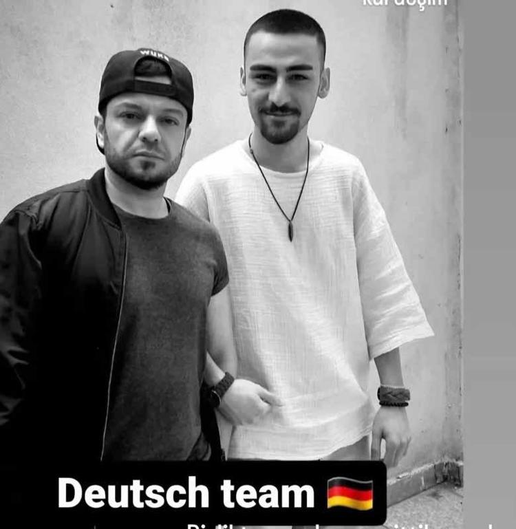 ÇOCUKLARININ MEZARI BAŞINDA GÖZYAŞI DÖKTÜ