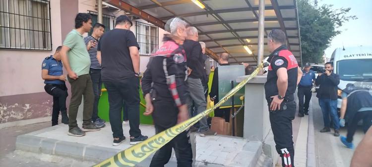 TABANCA İLE BAŞINDAN VURDU