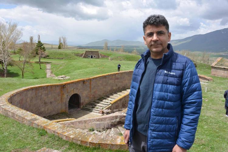 ‘YAŞANMIŞ TARİHİ YERİNDE ANLATMAK GEREKLİLİĞİNİ HİSSETTİK’