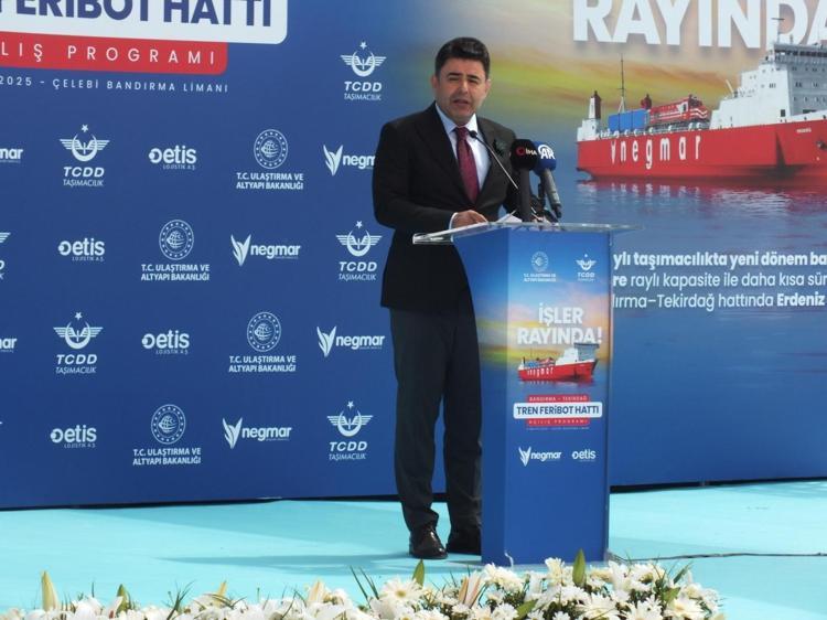 ‘DEMİR YOLU AĞ UZUNLUĞUMUZU 14 BİN KİLOMETREYE YÜKSELTTİK’