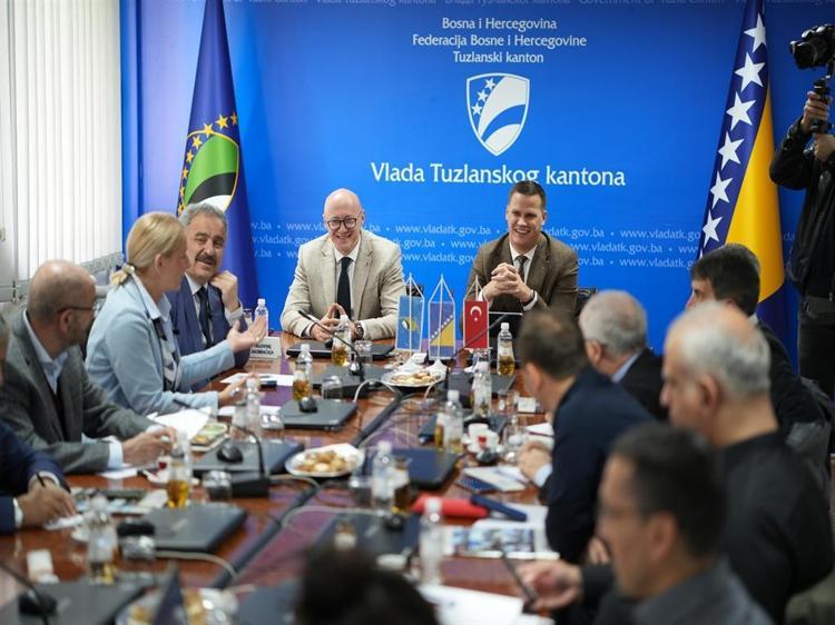 ZİLİC: İSTANBUL’DAN TUZLA’YA DİREKT UÇUŞLARIN OLMASI ULAŞIMI DAHA KOLAY HALE GETİRDİ