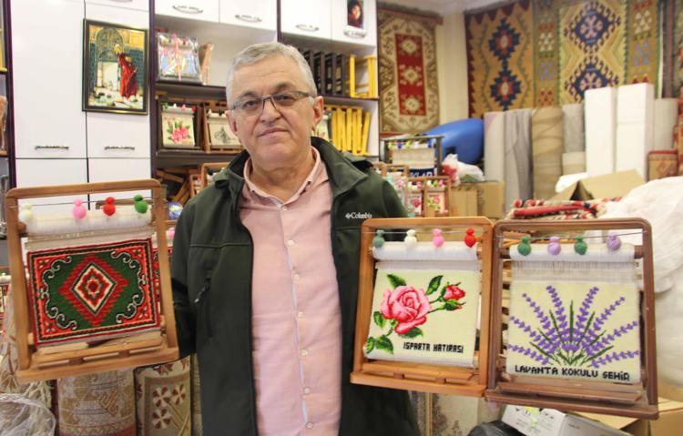 ATÖLYE, EVLERDE VEYA KÖYLERDE DOKUTTURUYORUZ
