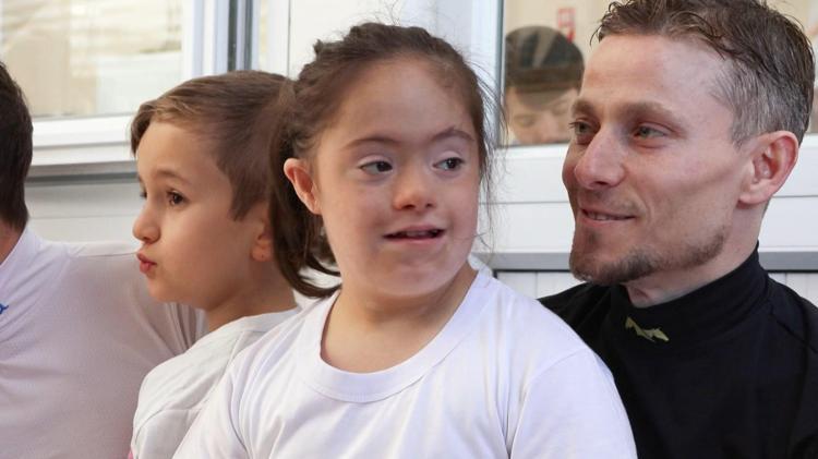 SANDALYESİNDEN 3 SENE SONRA KURTULDUK