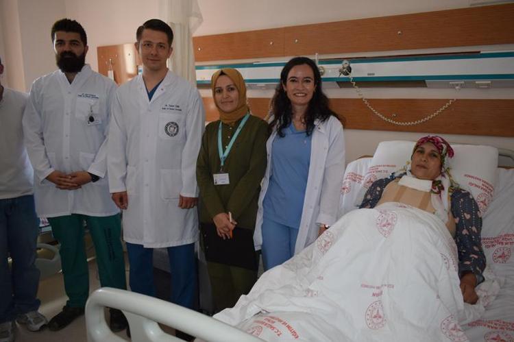 ‘24 SAAT İÇERİSİNDE AMELİYAT EDİLMESİ GEREKMEKTE’