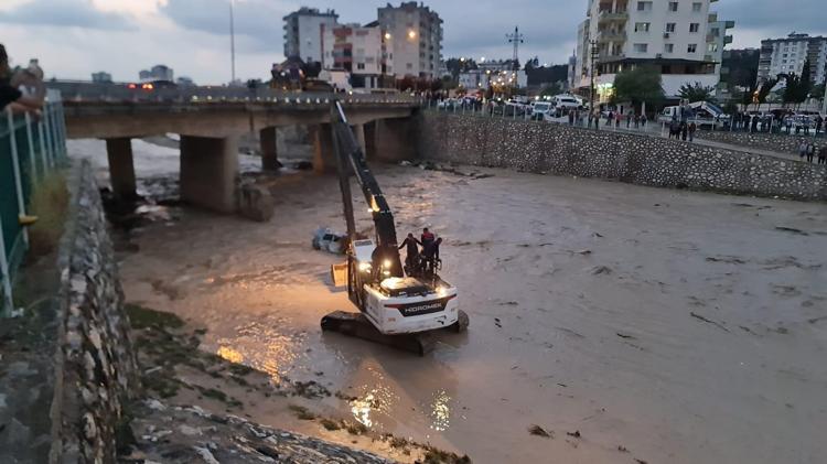VALİ YILMAZ, İNCELEMELERDE BULUNDU