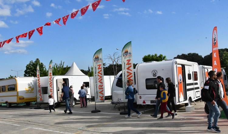 7 MİLYON İNSANI TÜRKİYEYE ÇEKEBİLİRİZ