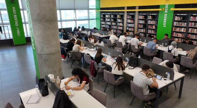 ‘KENDİMİZİ ÇOK ŞANSLI HİSSEDİYORUZ’