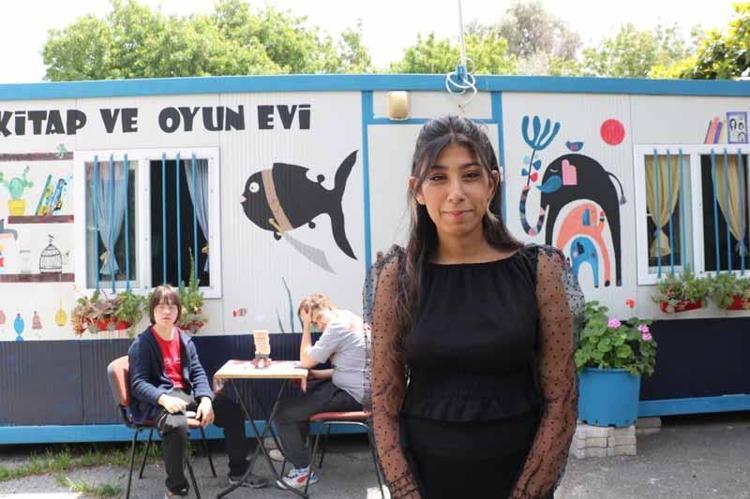 BURADA VAKİT GEÇİRMEYİ ÇOK SEVİYORUM