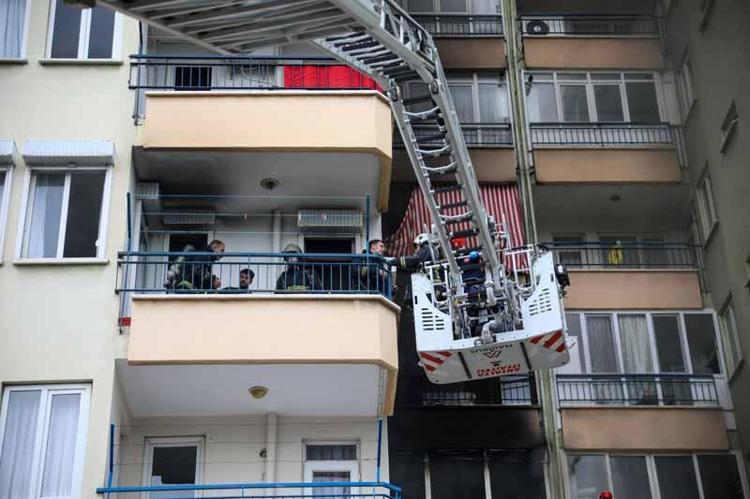 SEPETE BAĞLANAN SEDYE İLE KURTARILDI