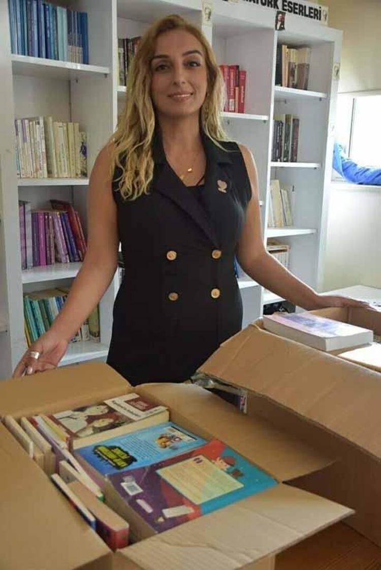 TABANDAN TAVANA SIFIRDAN BİR KÜTÜPHANE YAPTIRDIK