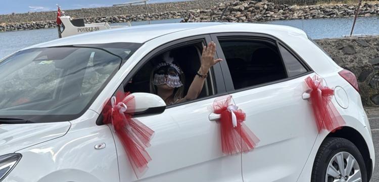 HERKESE IŞIK OLMALIYIM DİYE DÜŞÜNDÜM