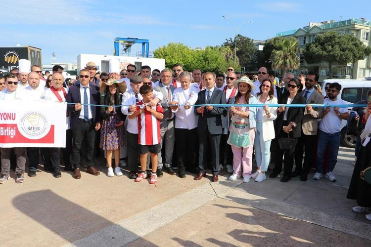 VATANDAŞLAR ISIRGAN DONDURMAYI BEĞENDİ