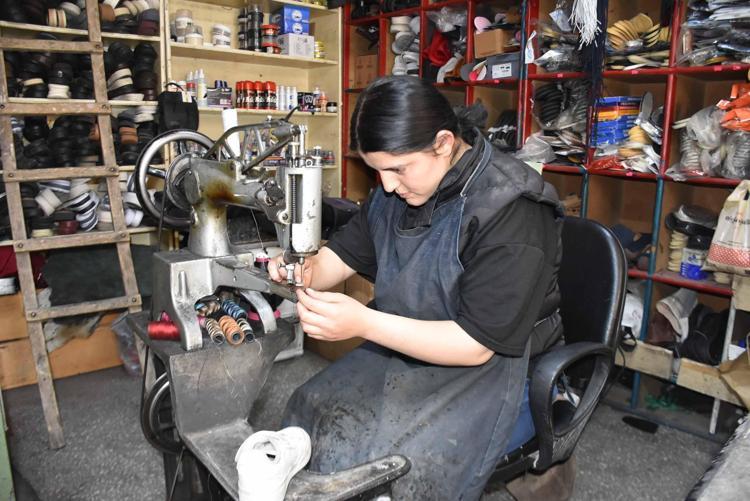 KENDİMİZE İNANALIM