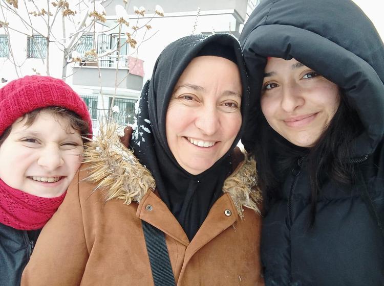 KADIN BASKIN BİR HASTALIK