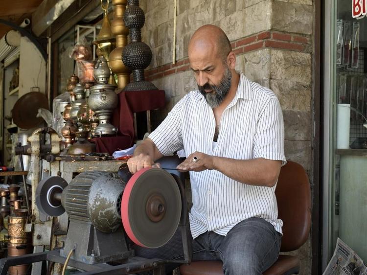 KURBAN BIÇAĞI AYRI, SEBZE BIÇAĞI AYRI