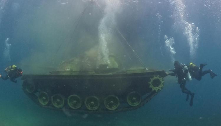 SU ALTINDA GÖRÜNTÜLENDİ