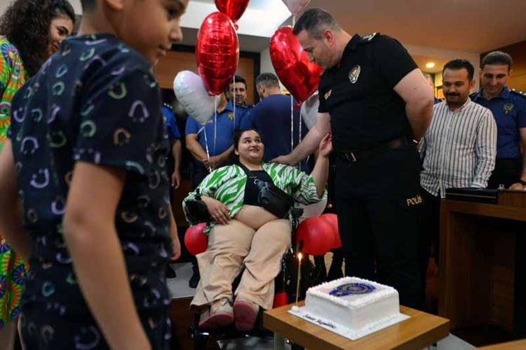 ‘ÇOK GÜZEL BİR SÜRPRİZ’