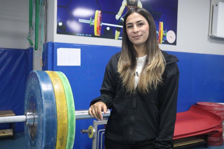 BUSE YILMAZ: YEMEK YERKEN KEŞFETTİK