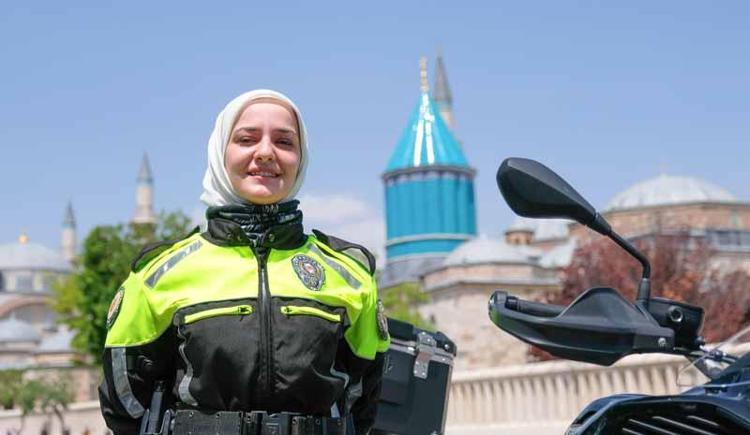 ‘AİLEMİN DESTEĞİ BENİ MUTLU EDİYOR’