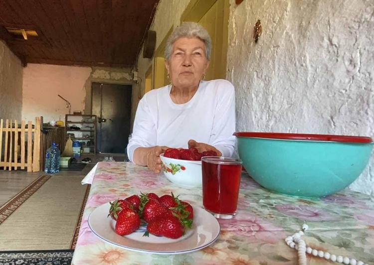 ‘ÇOCUKLAR İÇİN ‘ADAK’, MİSAFİRLER İÇİN YUFKA YAPILIRDI’