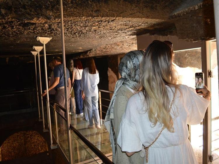 ‘70 YAŞINDAYIM, İLK KEZ GELİYORUM VE ÇOK BEĞENDİM’