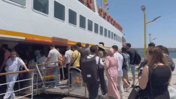 BAYRAM DEĞİL NORMAL BİR GÜN