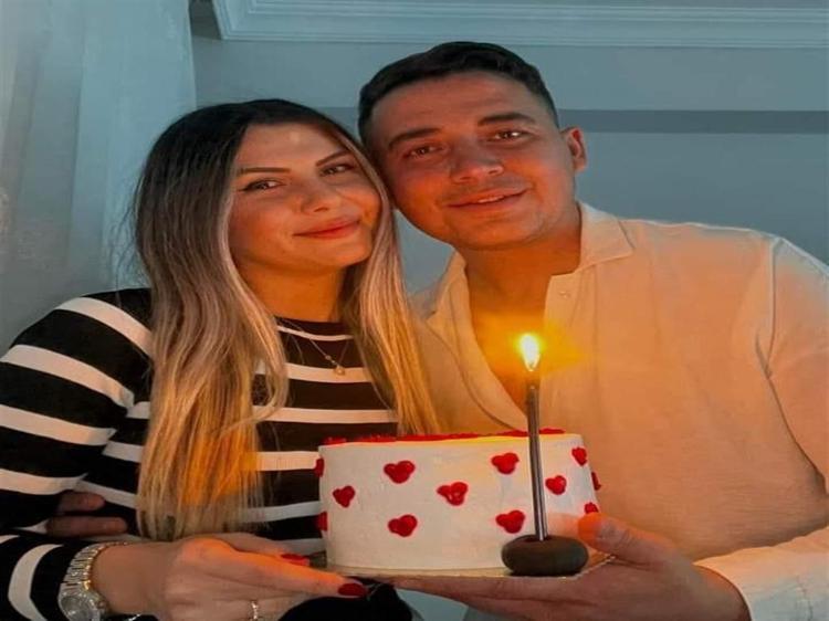 SEN HUZURLA KAL SEVGİLİM