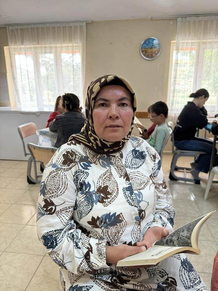 20 KİTAPLA BAŞLADIK, 320 KİTABA ULAŞTIK