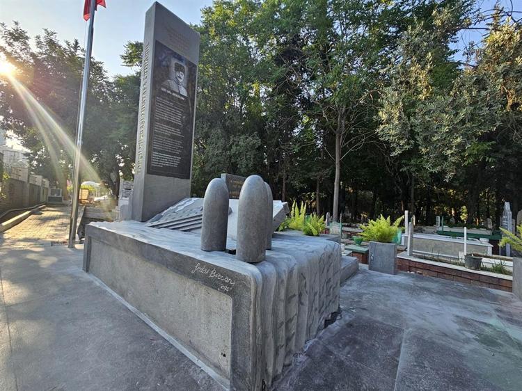 HER CEPHEDE SAVAŞTI