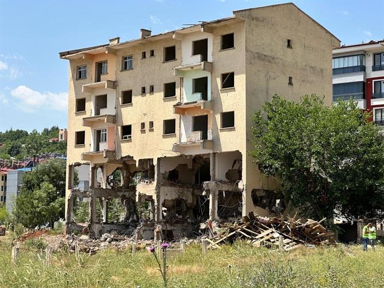 8 BÖLGE RİSKLİ VE REZERV ALANI İLAN EDİLDİ