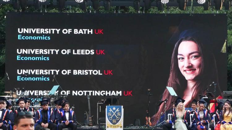 SANDAL: KÜÇÜK GİBİ GÖRÜNSE DE ASLINDA ÇOK ÖNEMLİ ADIMLAR