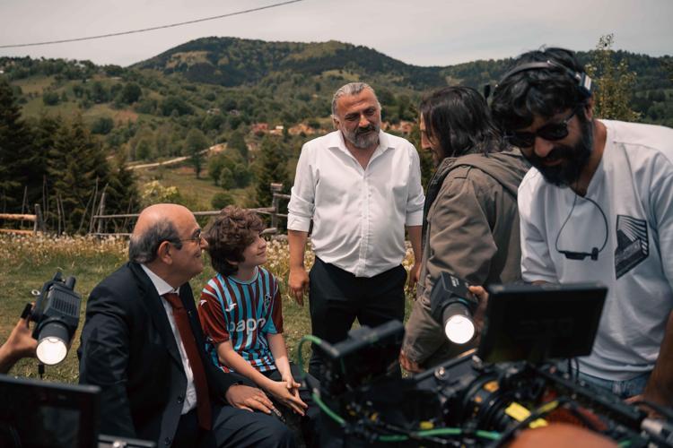 CAMİA KİMLİĞİNİ YANSITAN SİMGELER