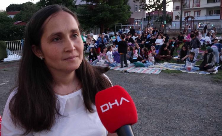 NOSTALJİK BİR GECE OLSUN İSTEDİK