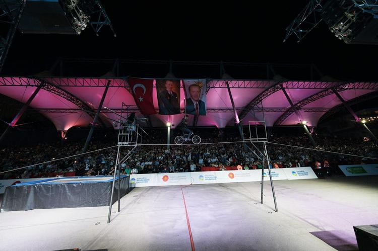 İLYAS YALÇINTAŞ KONSERİ