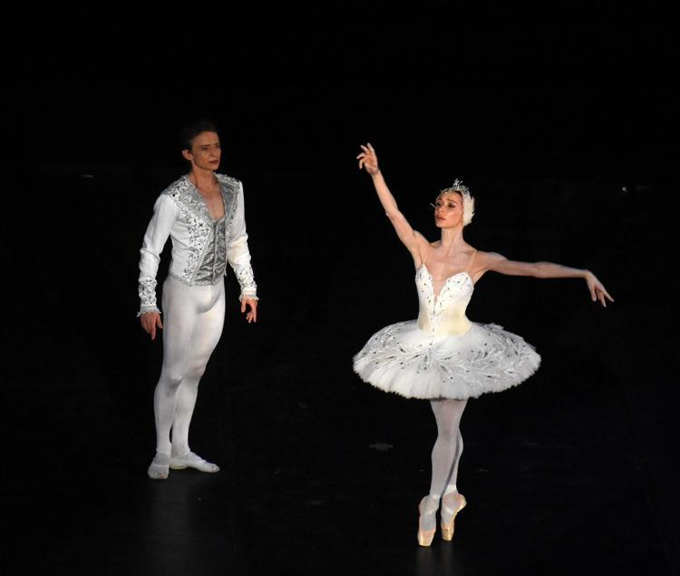 ‘TÜM FESTİVALİMİZ KAPALI GİŞE’