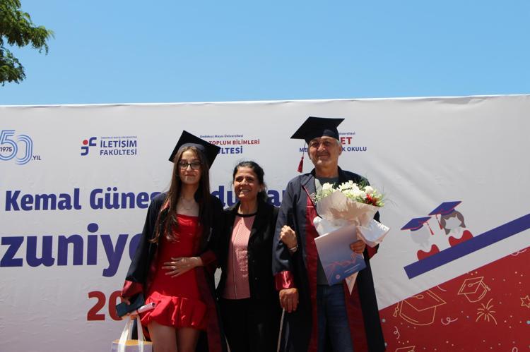 UMARIM HERKES BİR GÜN KENDİ DÜNYASINI KEŞFEDER