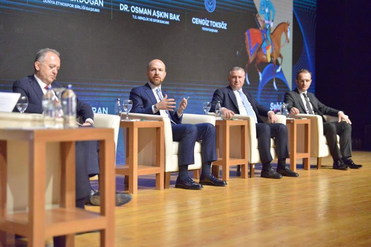 GECEKONDULARLA KUŞATILMIŞ BİR YERİN KAZANDIRILMASI ÇOK ANLAMLIYDI