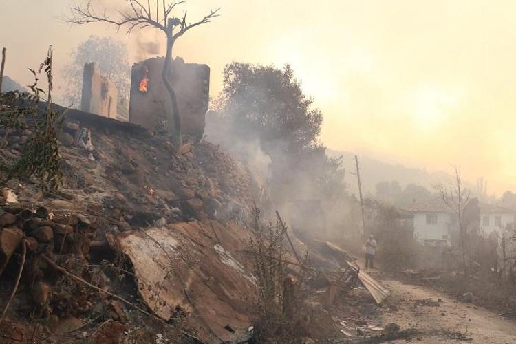 SAKARYA’DA 3 KİŞİ GÖZALTINA ALINDI