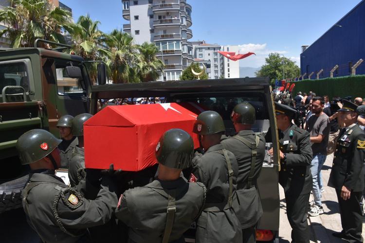 KADİFEKALE HAVA ŞEHİTLİĞİ’NDE TOPRAĞA VERİLDİ