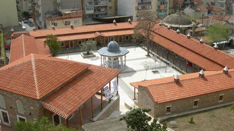 3 ASRI AŞKIN SÜRE HİZMET VERDİ