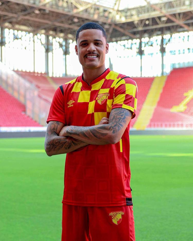 MANCE TRANSFERLERİ DEĞERLENDİRDİ